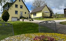 Fewo Haus Hutzelbuck In Idyllisch-Gruener Lage Naehe An