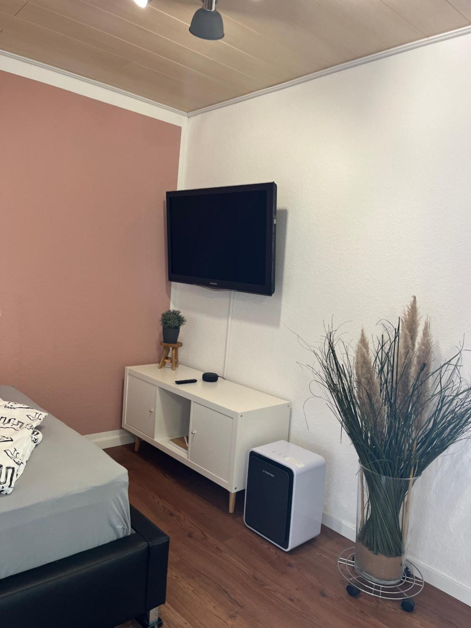 Fewo Haus Hutzelbuck In Idyllisch-Gruener Lage Naehe An Ansbach Zewnętrze zdjęcie